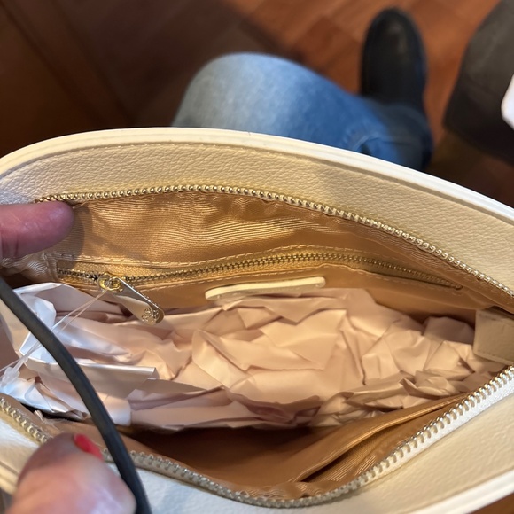 NWT Draper James Emma White Willow Embroidered Crossbody Handbag - Picture 6 of 8